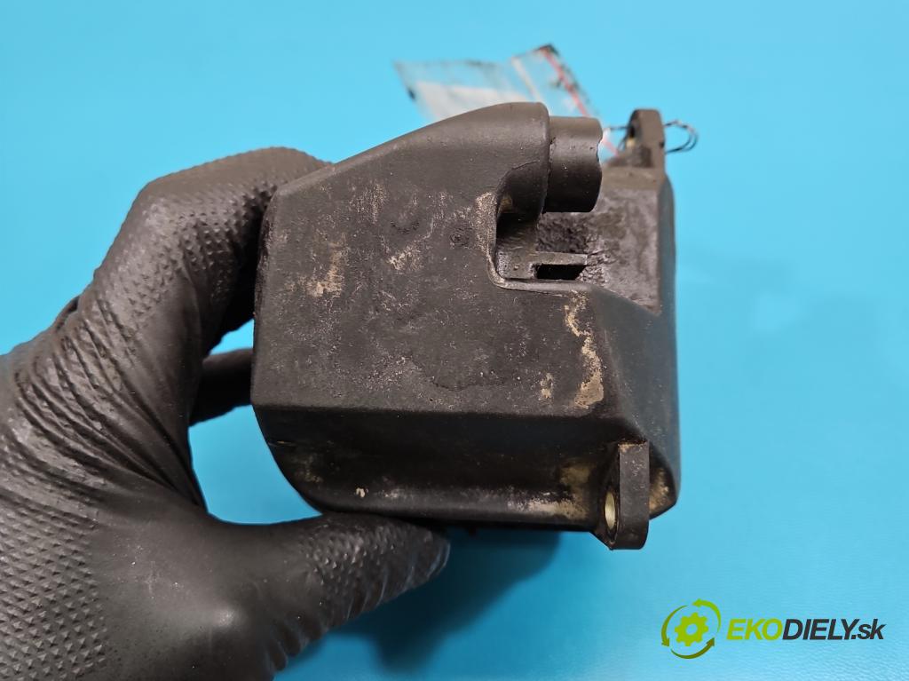 Volvo XC90 I 2002-2014 2.5 T 209KM automatic 154 kW 2521 cm3 5- Nádrž: ostatné 8692211