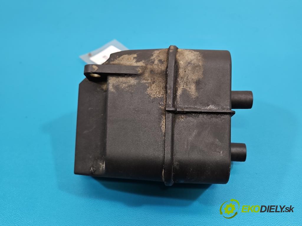 Volvo XC90 I 2002-2014 2.5 T 209KM automatic 154 kW 2521 cm3 5- Nádrž: ostatné 8692211