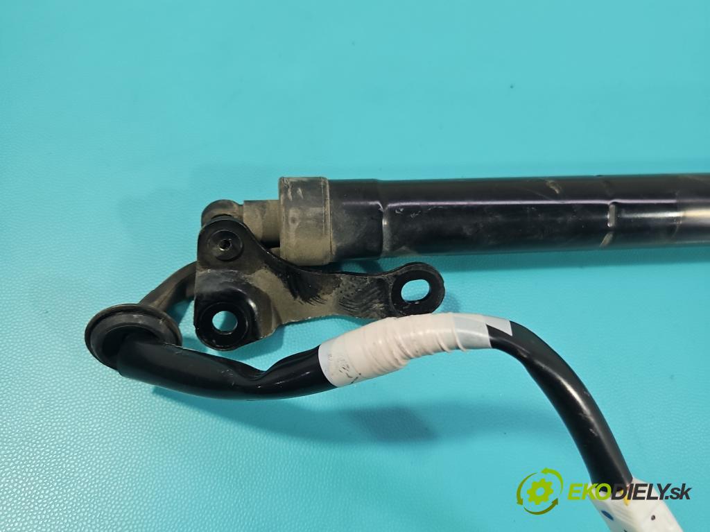 Lexus NX I 2014-2021 2.5 16V 155 hp automatic 114 kW 2494 cm3 5- Aktuátor: kufrových dveří pravý 68910-78011