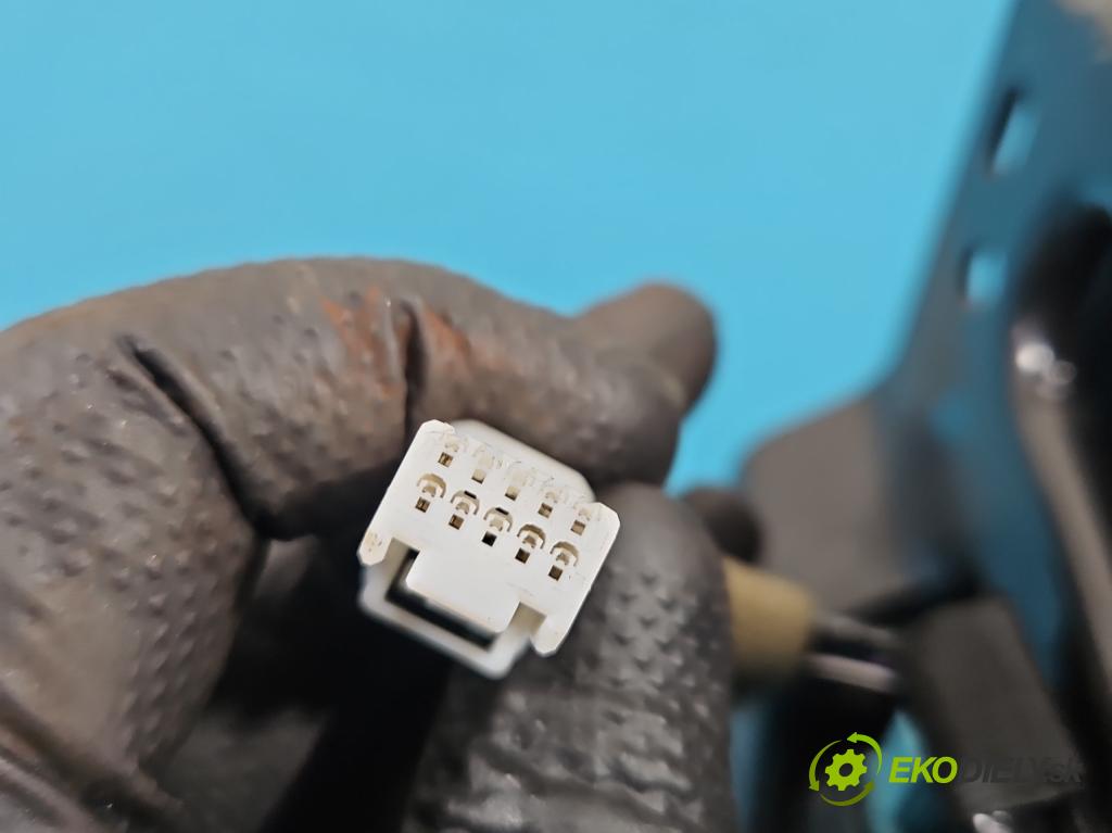 Lexus NX I 2014-2021 2.5 16V 155 hp automatic 114 kW 2494 cm3 5- Nabíječka 58910-78030