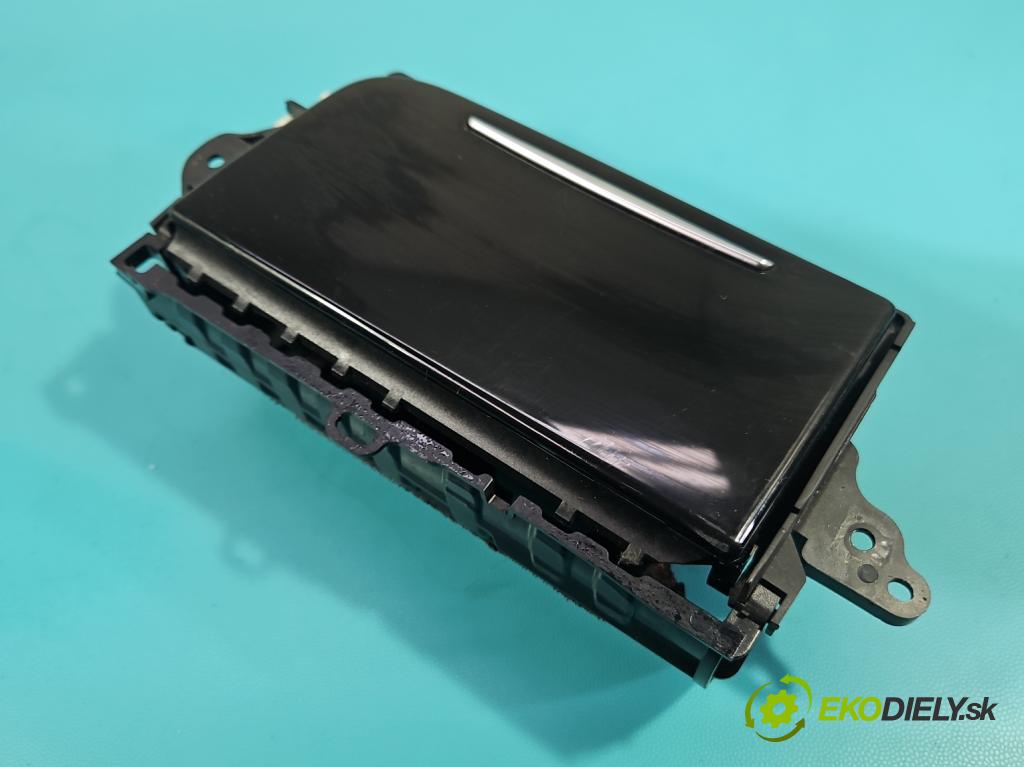 Audi A8 D4 2009-2017 2.0 TFSI 211KM automatic 155 kW 1984 cm3 4- Rukojeť: na nápoje: 858601A (Držiak (úchyt) na nápoje)