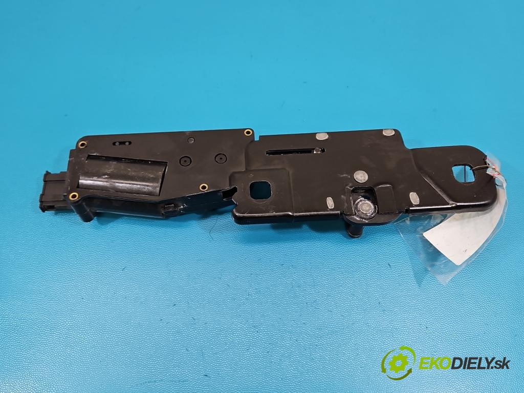 Audi A8 D4 2009-2017 2.0 TFSI 211KM automatic 155 kW 1984 cm3 4- zámok kufrové dvere zadné 4H0827383