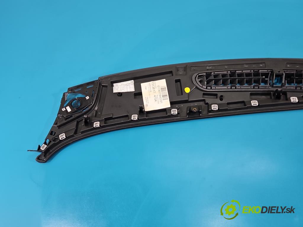 Audi A8 D4 2009-2017 2.0 TFSI 211KM automatic 155 kW 1984 cm3 4- torpédo 4H1857007C (Torpédo (plast pod čelným sklom))