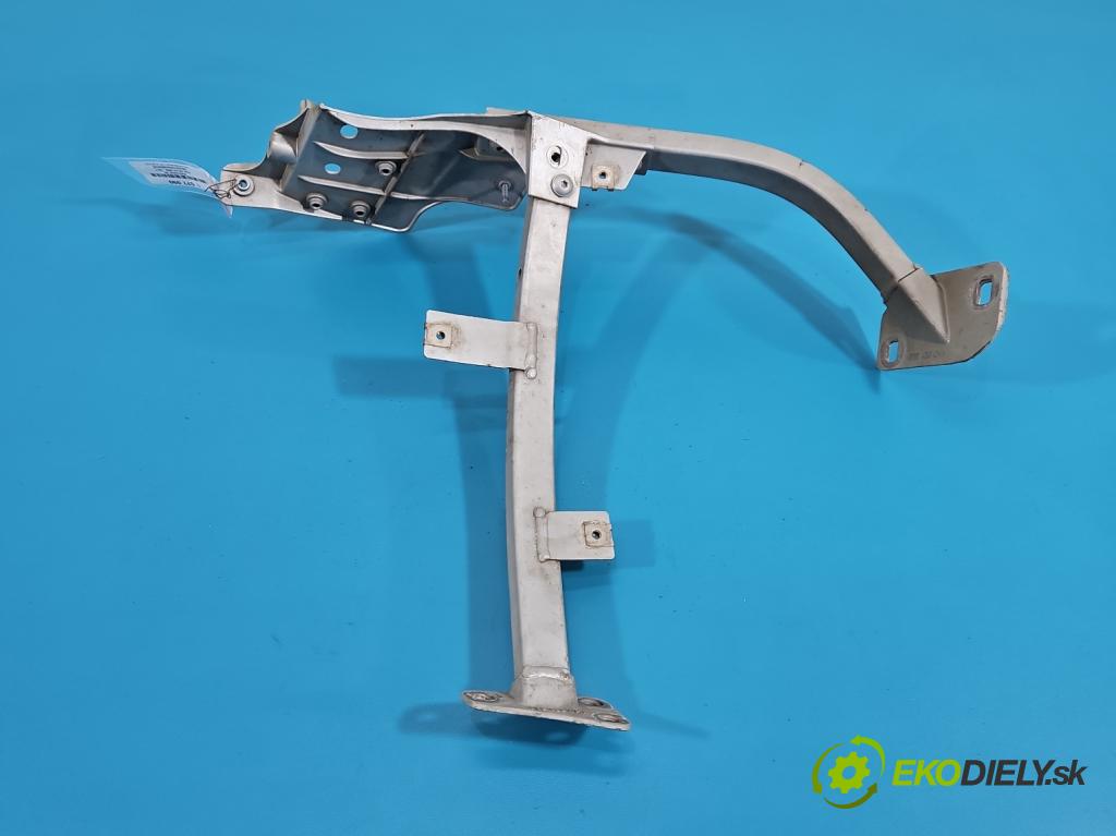 Audi A8 D4 2009-2017 2.0 TFSI 211KM automatic 155 kW 1984 cm3 4- Upevnění: 4H0821233