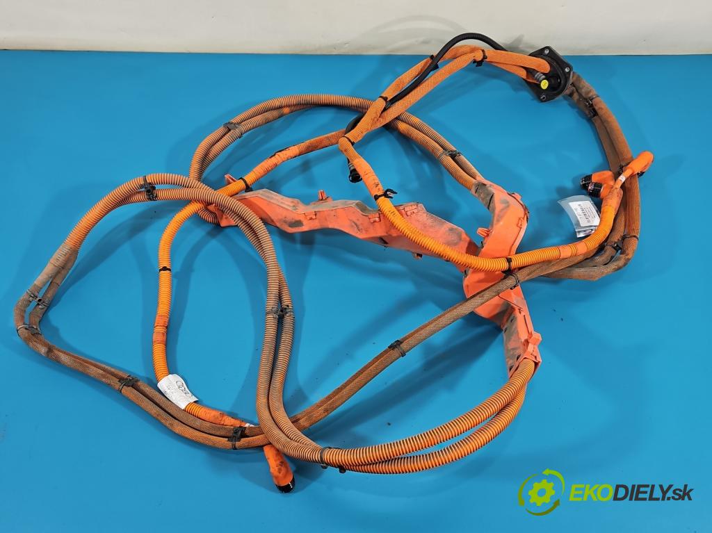 Audi A8 D4 2009-2017 2.0 TFSI 211KM automatic 155 kW 1984 cm3 4- Balíček: 4H0971015D