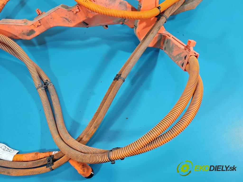 Audi A8 D4 2009-2017 2.0 TFSI 211KM automatic 155 kW 1984 cm3 4- Zväzok: ostatné 4H0971015D