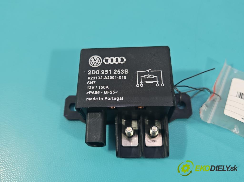 Audi A8 D4 2009-2017 2.0 TFSI 211KM automatic 155 kW 1984 cm3 4- relé 2D0951253B
