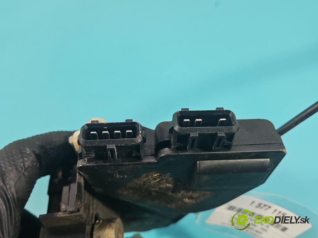 Volvo V70 I 1996-2000 2.0 10V 126 HP manual 93 kW 1984 cm3 5- zámok predné ľavý