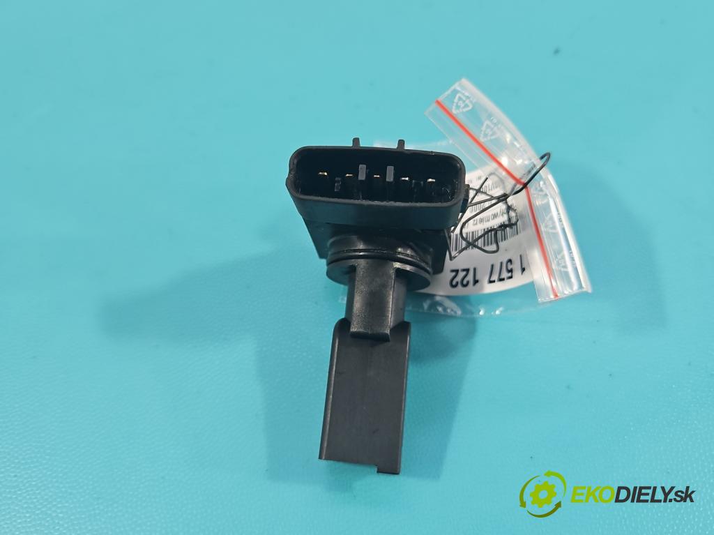 Toyota Rav4 II 2000-2005 2.0 D4D 1CD 133 hp manual 98 kW 1995 cm3 5- váha vzduchu 22204-27010 (Snímač hmotnosti vzduchu)