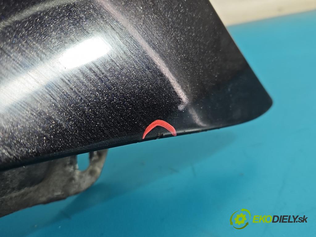 Skoda Yeti 2009-2017 2.0 tdi 110 HP manual 81 kW 1968 cm3 5- blatník predné pravý  (Kľučka dverí ostatné)