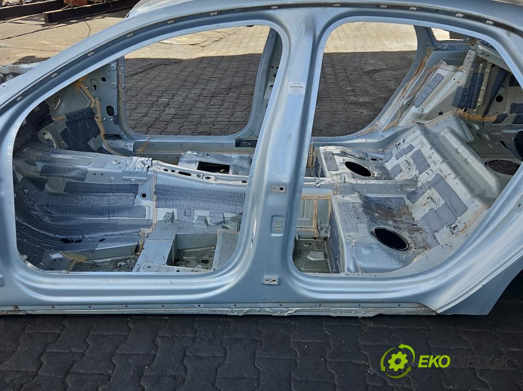 Audi A8 D4 2009-2017 2.0 TFSI 211KM automatic 155 kW 1984 cm3 4- Práh: ľavý  (Karoséria ostatné)