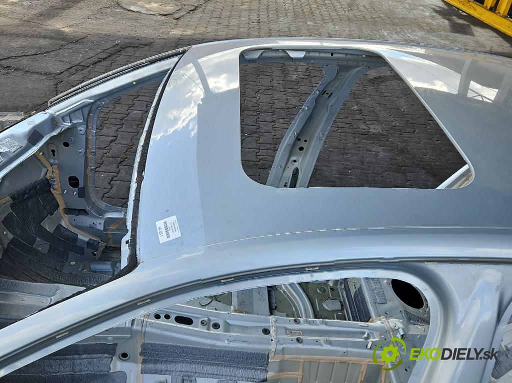 Audi A8 D4 2009-2017 2.0 TFSI 211KM automatic 155 kW 1984 cm3 4- strecha