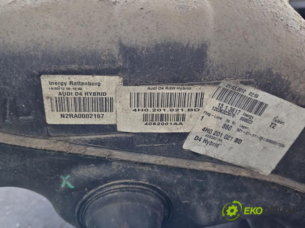 Audi A8 D4 2009-2017 2.0 TFSI 211KM automatic 155 kW 1984 cm3 4- Nádrž: palivo 4H0201021BD (Palivová nádrž)