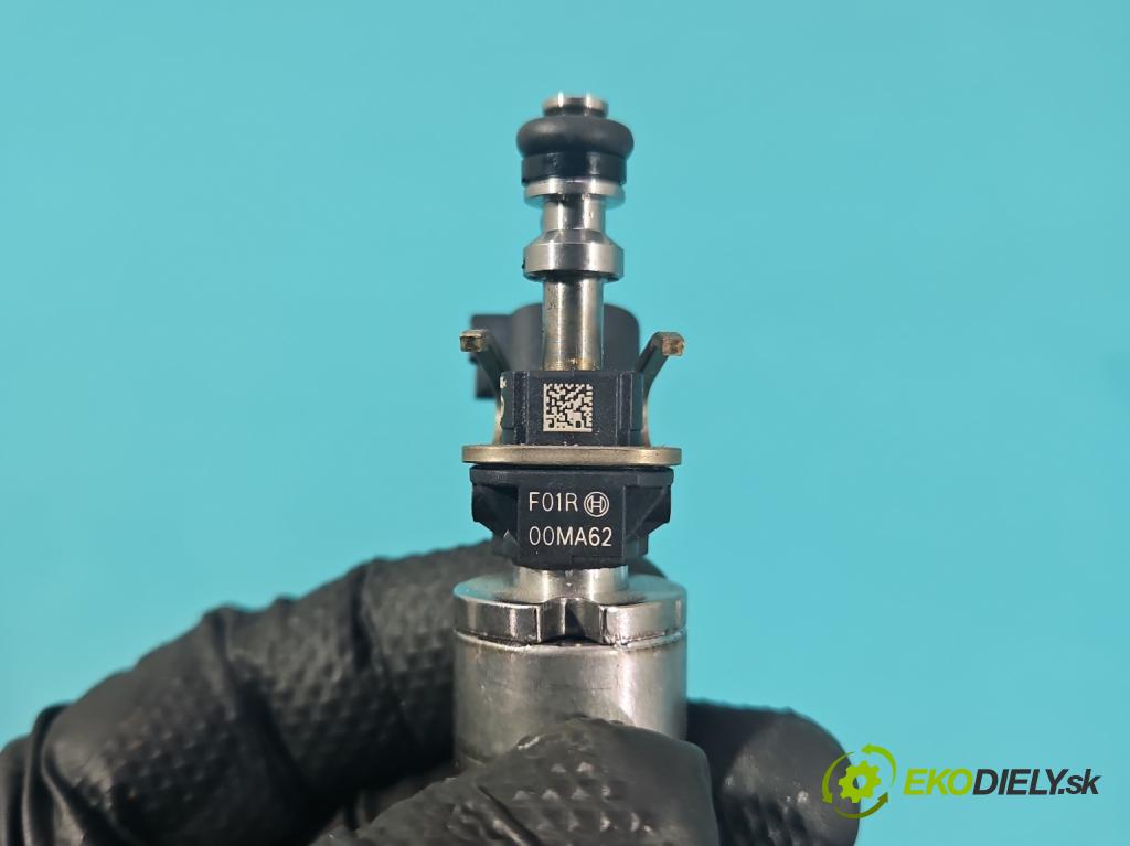 MG MG3  24- 1.5 16V 116 HP manual 85 kW 1495 cm3 5- vstrek 00MA62 (Vstrekovač paliva)