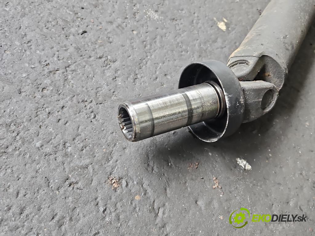 Toyota Rav4 II 2000-2005 2.0 D4D 1CD 133 HP manual 98 kW 1995 cm3 5- Hřídel: zadné  (Kardaňový hriadeľ)