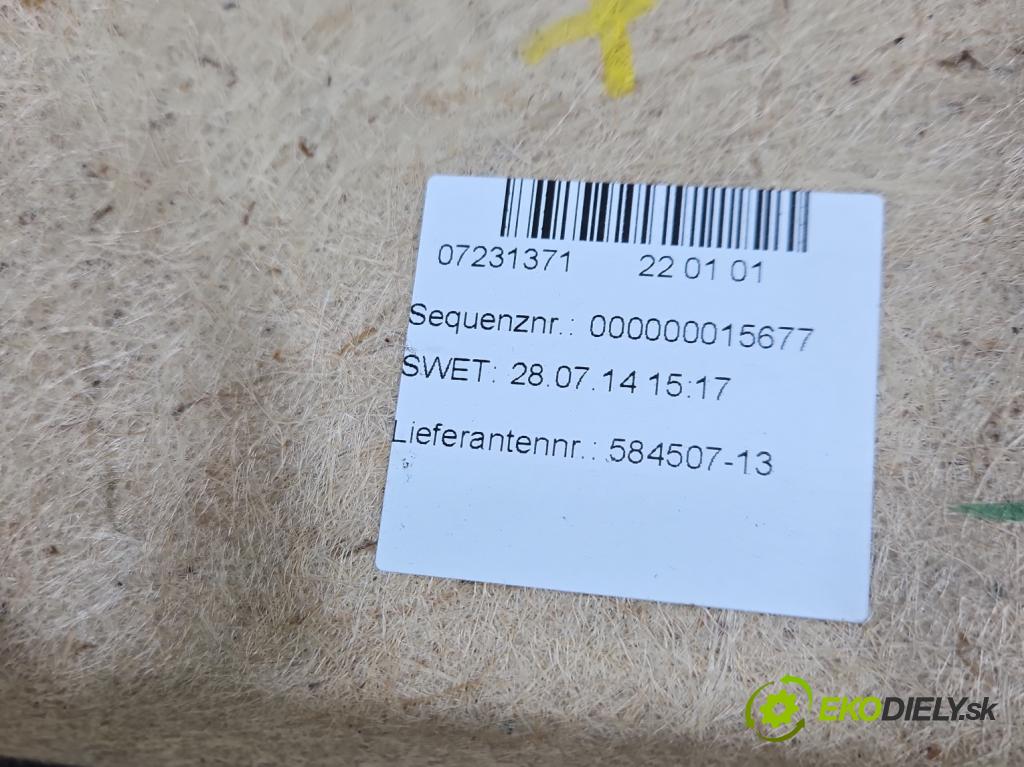 Bmw i3 2013–2022 0.0 elektrický: 170 HP automatic 125 kW 1 cm3 5- Čalounictví: dvere predné pravé