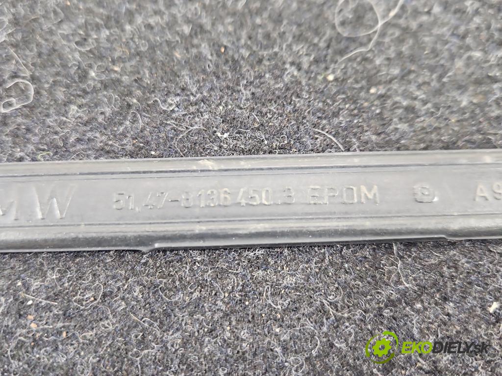 Bmw i3 2013–2022 0.0 elektrický: 170 HP automatic 125 kW 1 cm3 5- koberec do auta kufra: 7362862