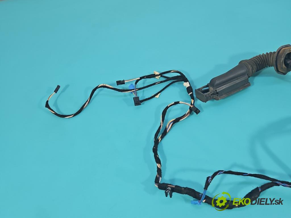 Bmw i3 2013–2022 0.0 elektrický: 170 HP automatic 125 kW 1 cm3 5- Zväzok: dvere predné pravých 9349900