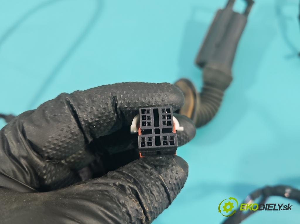 Bmw i3 2013–2022 0.0 elektrický: 170 HP automatic 125 kW 1 cm3 5- Zväzok: dvere predné pravých 9349900