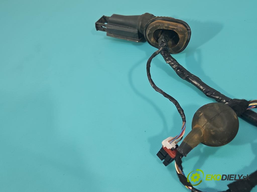 Bmw i3 2013–2022 0.0 elektrický: 170 HP automatic 125 kW 1 cm3 5- Zväzok: dvere predné pravých 9349900