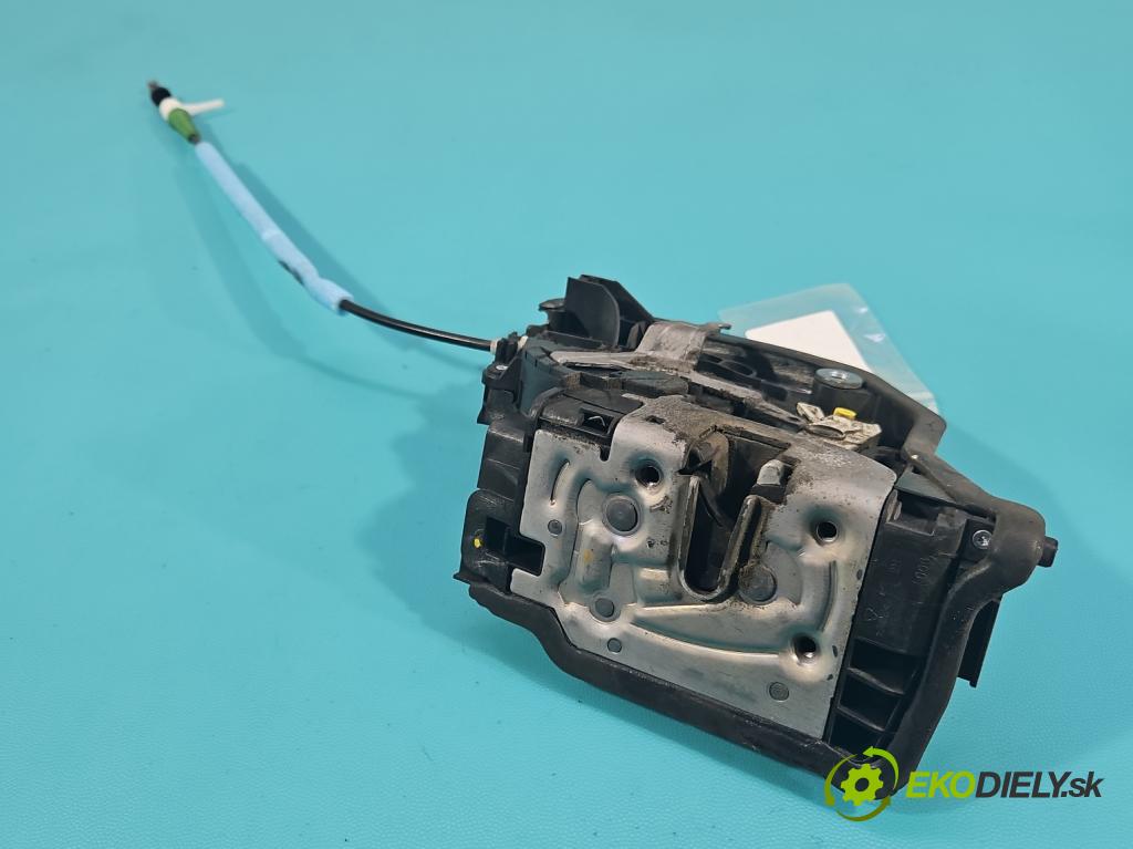 Bmw i3 2013–2022 0.0 elektrický: 170 hp automatic 125 kW 1 cm3 5- zámek přední pravý 7281934