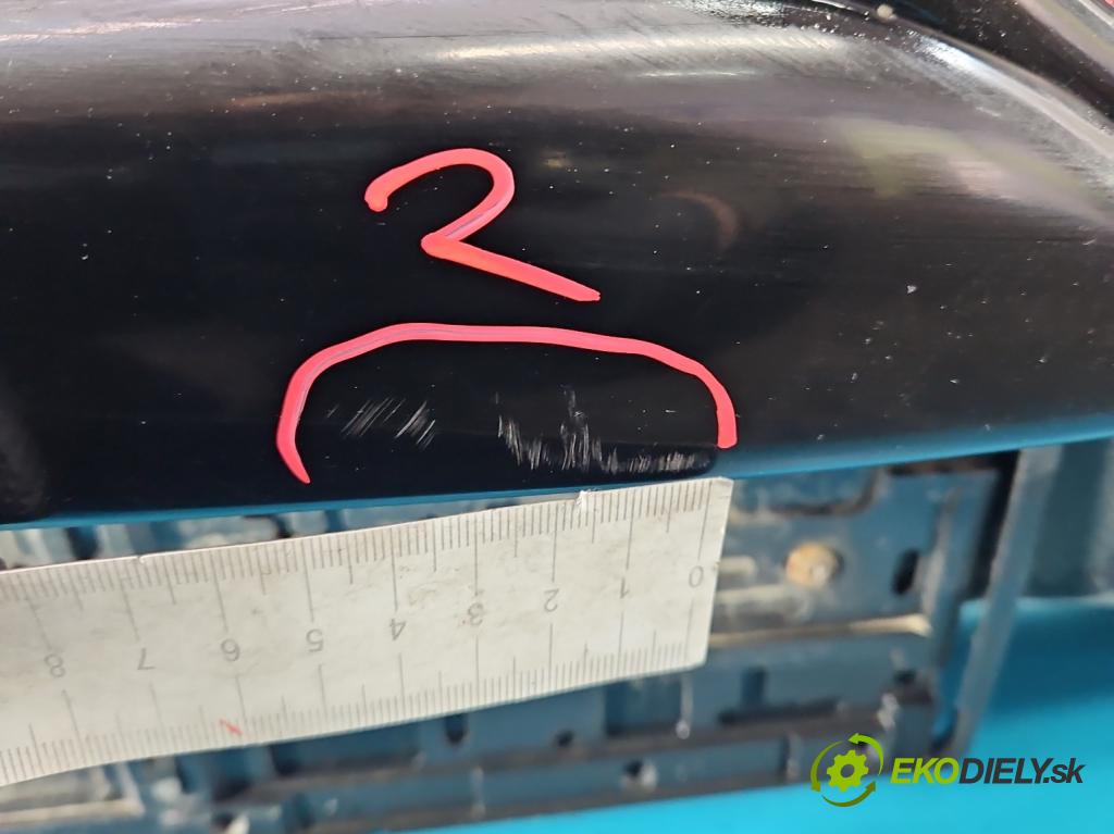 Toyota Rav4 II 2000-2005 2.0 D4D 1CD 133 HP manual 98 kW 1995 cm3 5- zadna kufor  (Kapota zadná (kufor))