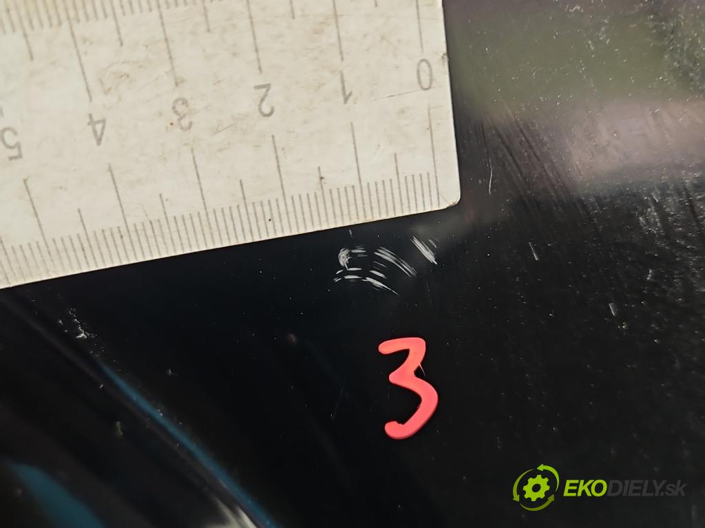 Toyota Rav4 II 2000-2005 2.0 D4D 1CD 133 HP manual 98 kW 1995 cm3 5- zadna kufor  (Kapota zadná (kufor))