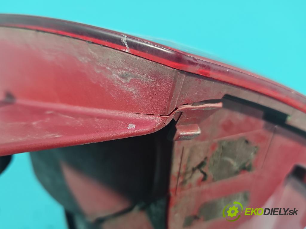 Seat Ibiza IV 6J 2008-2017 1.4 16V 86 HP manual 63 kW 1390 cm3 5- svetlo / reflektor zadné pravé  (Kľučka dverí ostatné)