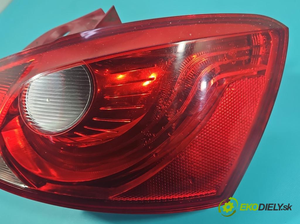 Seat Ibiza IV 6J 2008-2017 1.4 16V 86 HP manual 63 kW 1390 cm3 5- svetlo / reflektor zadné pravé  (Kľučka dverí ostatné)