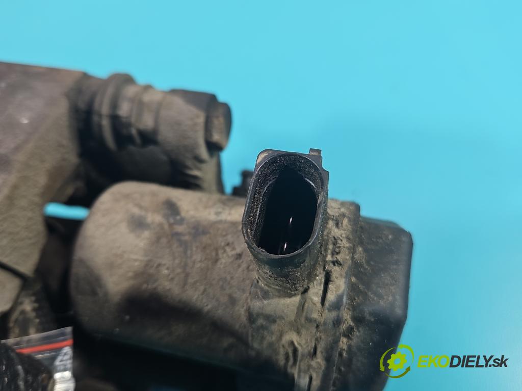 Audi A8 D4 2009-2017 2.0 TFSI 211KM automatic 155 kW 1984 cm3 4- brzdič zadné ľavý  (Kľučka dverí ostatné)