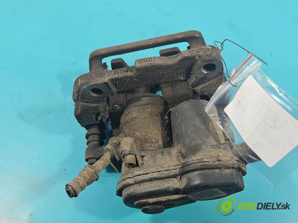 Audi A8 D4 2009-2017 2.0 TFSI 211KM automatic 155 kW 1984 cm3 4- brzdič zadné ľavý  (Kľučka dverí ostatné)