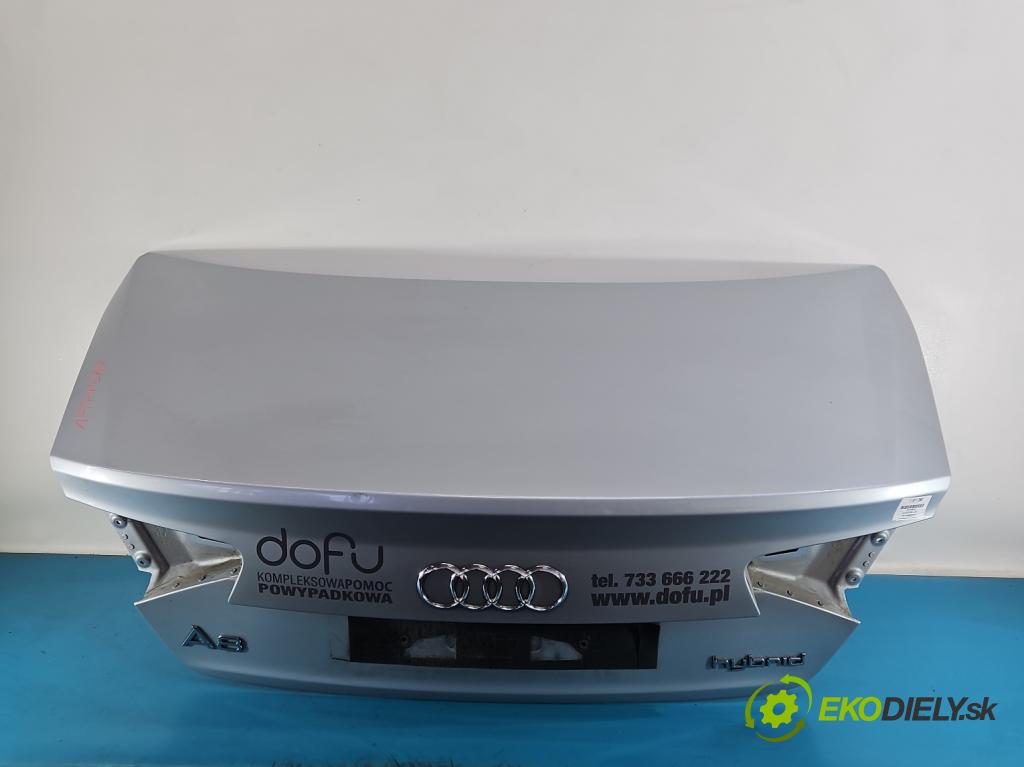 Audi A8 D4 2009-2017 2.0 TFSI 211KM automatic 155 kW 1984 cm3 4- zadní kufrové dveře  (Zadní kapota (kufr))
