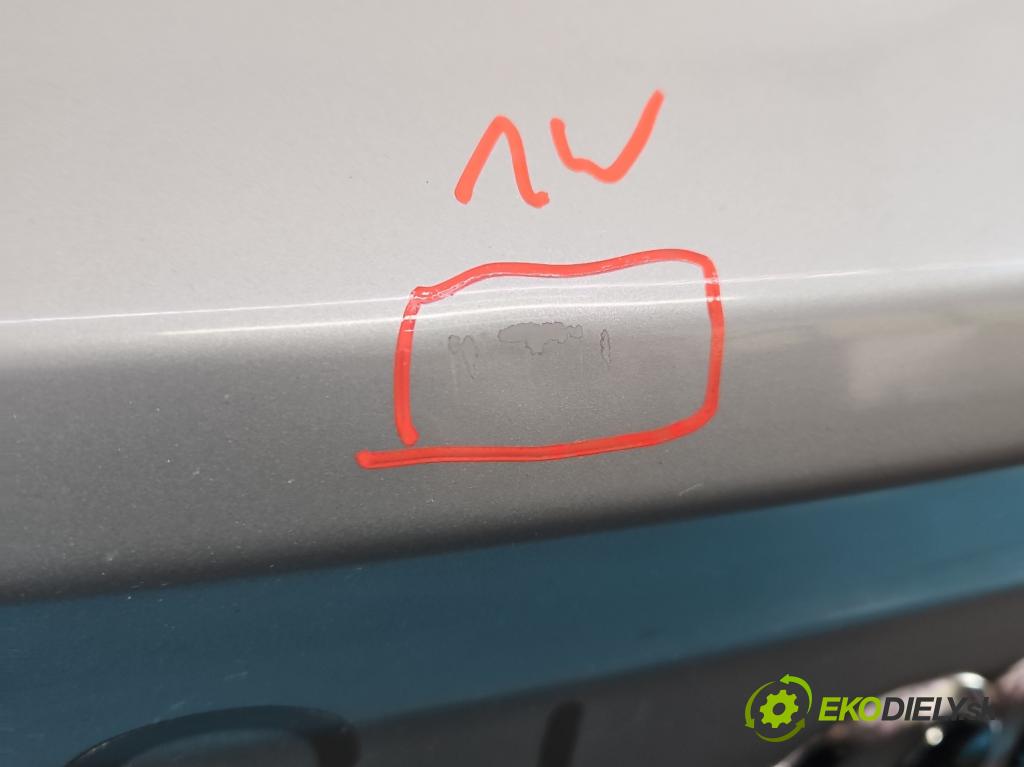 Audi A8 D4 2009-2017 2.0 TFSI 211KM automatic 155 kW 1984 cm3 4- zadna kufor  (Kapota zadná (kufor))