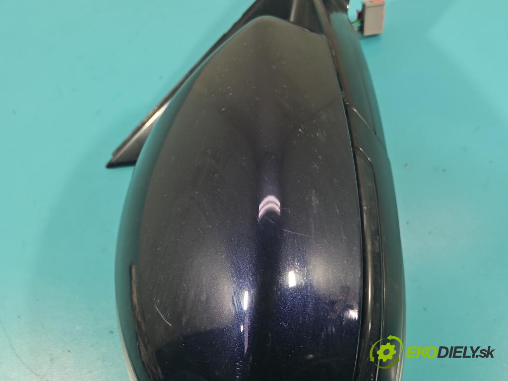 Jaguar F-Pace 16- 2.0d 241KM automatic 177 kW 1999 cm3 5- zpětné zrcátko pravé  (Klika dveří ostatní)