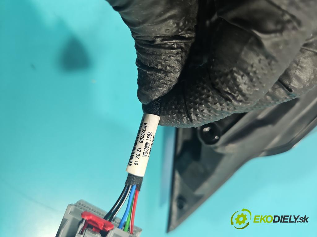 Jaguar F-Pace 16- 2.0d 241KM automatic 177 kW 1999 cm3 5- zpětné zrcátko pravé  (Klika dveří ostatní)