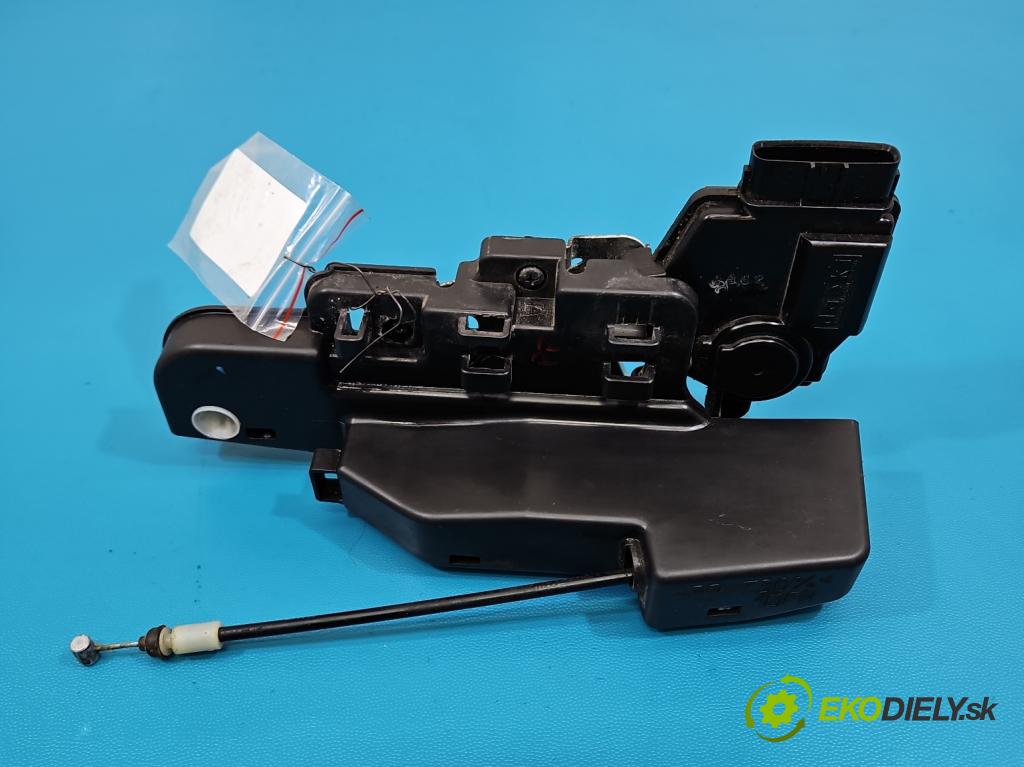 Kia Carens III  2006-2013 2.0 crdi 140 HP manual 103 kW 1991 cm3 5- zámok predné pravý