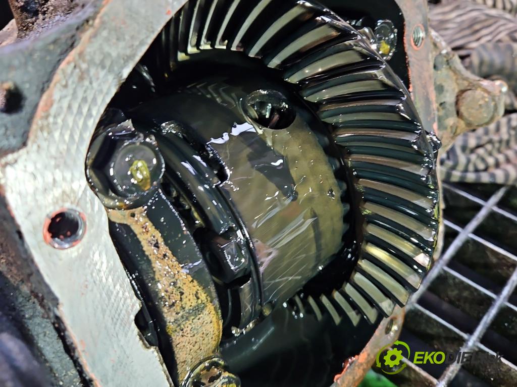 Toyota Rav4 II 2000-2005 2.0 D4D 1CD 133 HP manual 98 kW 1995 cm3 5- Most: zadní: 0031-2901751