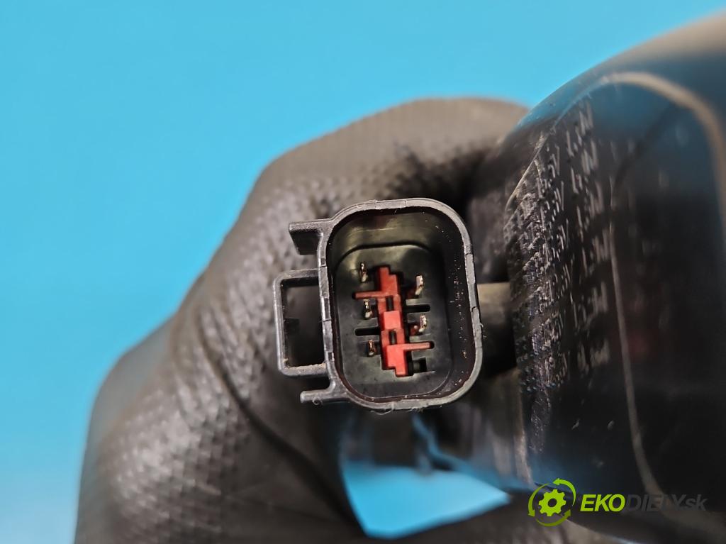 Jaguar F-Pace 16- 2.0d 241KM automatic 177 kW 1999 cm3 5- svetlo / reflektor zadné ľavé HK83-13405-AF (Kľučka dverí ostatné)