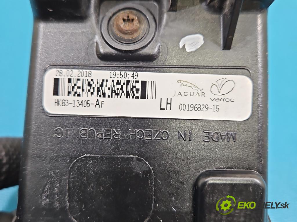Jaguar F-Pace 16- 2.0d 241KM automatic 177 kW 1999 cm3 5- svetlo / reflektor zadné ľavé HK83-13405-AF (Kľučka dverí ostatné)