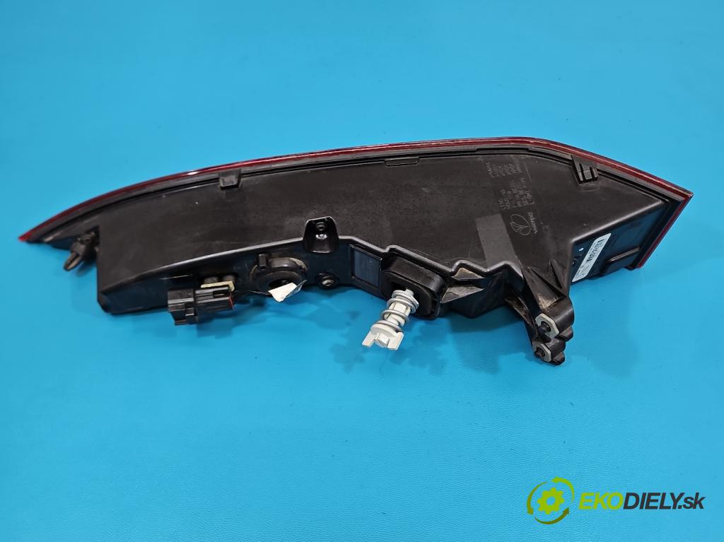 Jaguar F-Pace 16- 2.0d 241KM automatic 177 kW 1999 cm3 5- svetlo / reflektor zadné pravé HK83-13404-AF (Kľučka dverí ostatné)