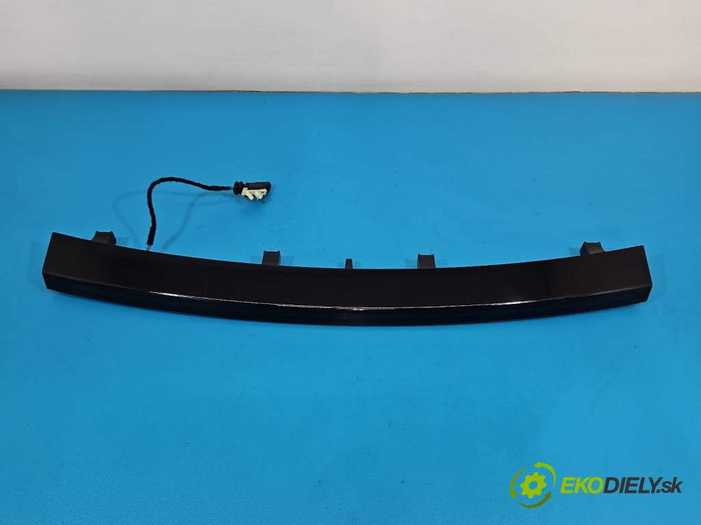 Jaguar F-Pace 16- 2.0d 241KM automatic 177 kW 1999 cm3 5- světlo: stop: FK72-13A613-AC