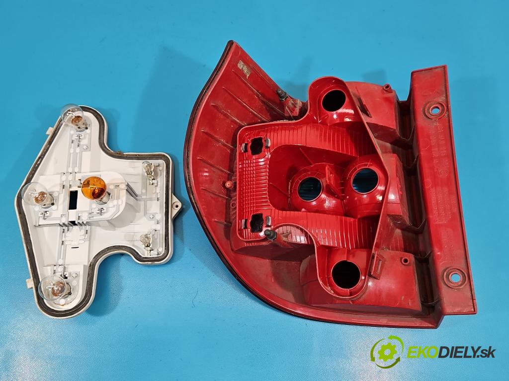 Skoda Yeti 2009-2017 2.0 tdi 110 HP manual 81 kW 1968 cm3 5- svetlo / reflektor zadné pravé 5L0945096 (Kľučka dverí ostatné)