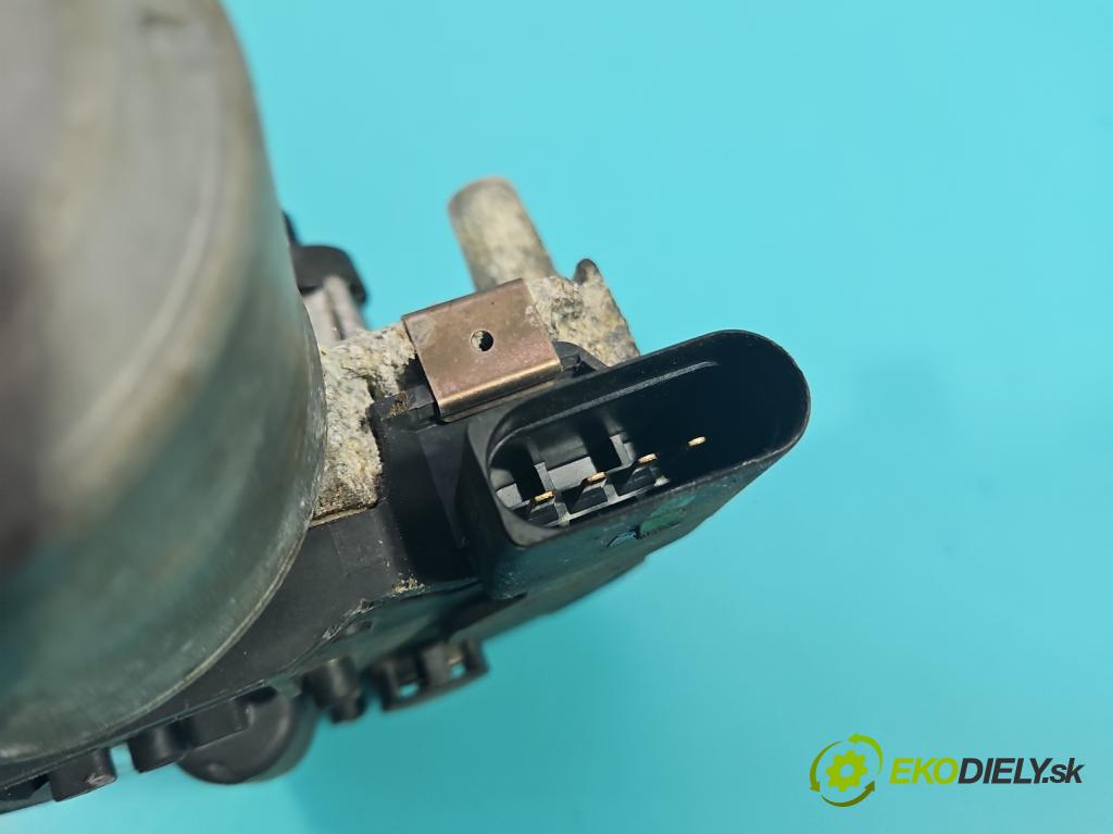 Skoda Yeti 2009-2017 2.0 tdi 110 hp manual 81 kW 1968 cm3 5- motor stěračů přední 1397220654