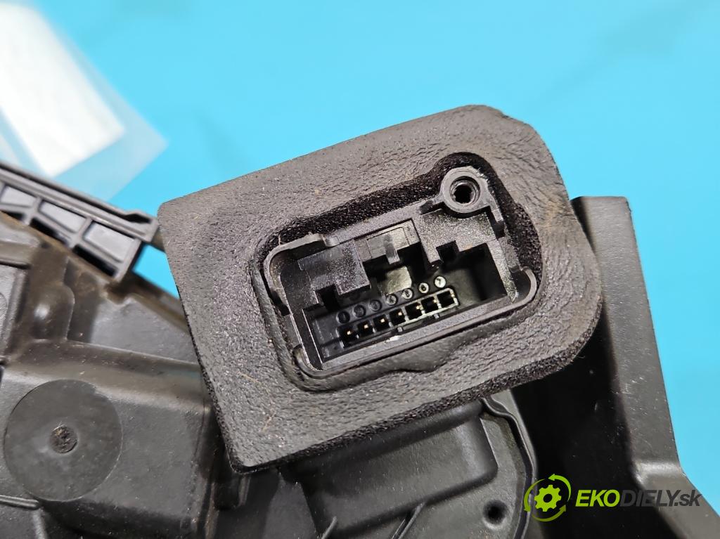 Skoda Yeti 2009-2017 2.0 tdi 110 HP manual 81 kW 1968 cm3 5- zámok zadné pravý 5K4839016B