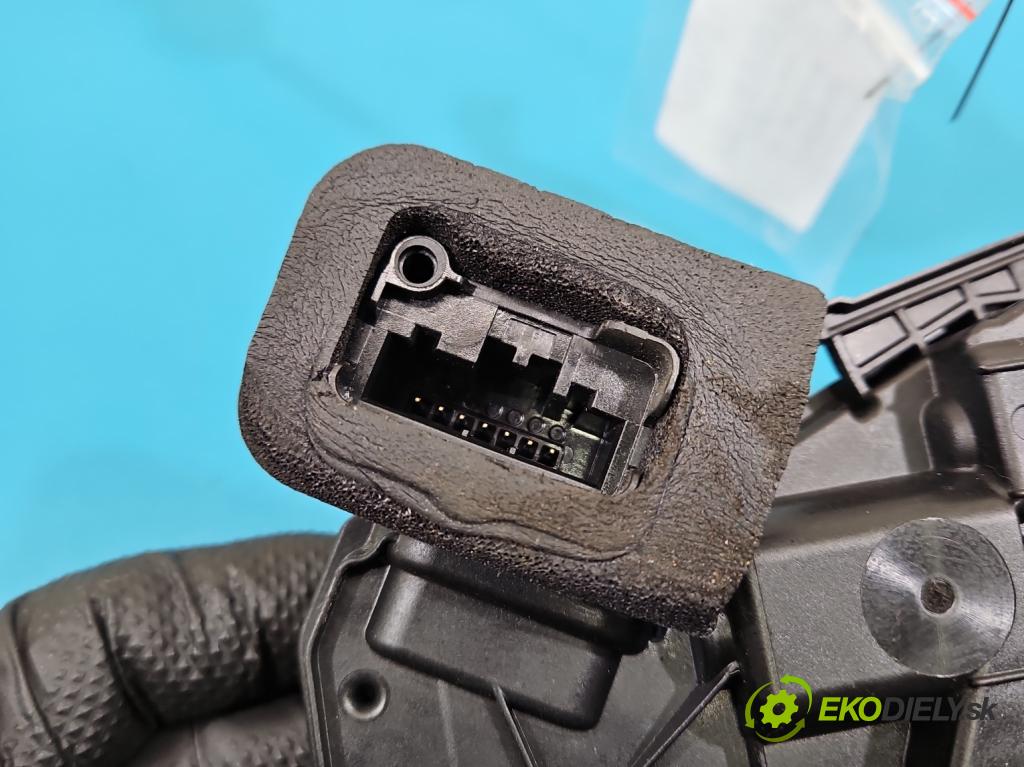 Skoda Yeti 2009-2017 2.0 tdi 110 HP manual 81 kW 1968 cm3 5- zámok predné ľavý 5K1837015D