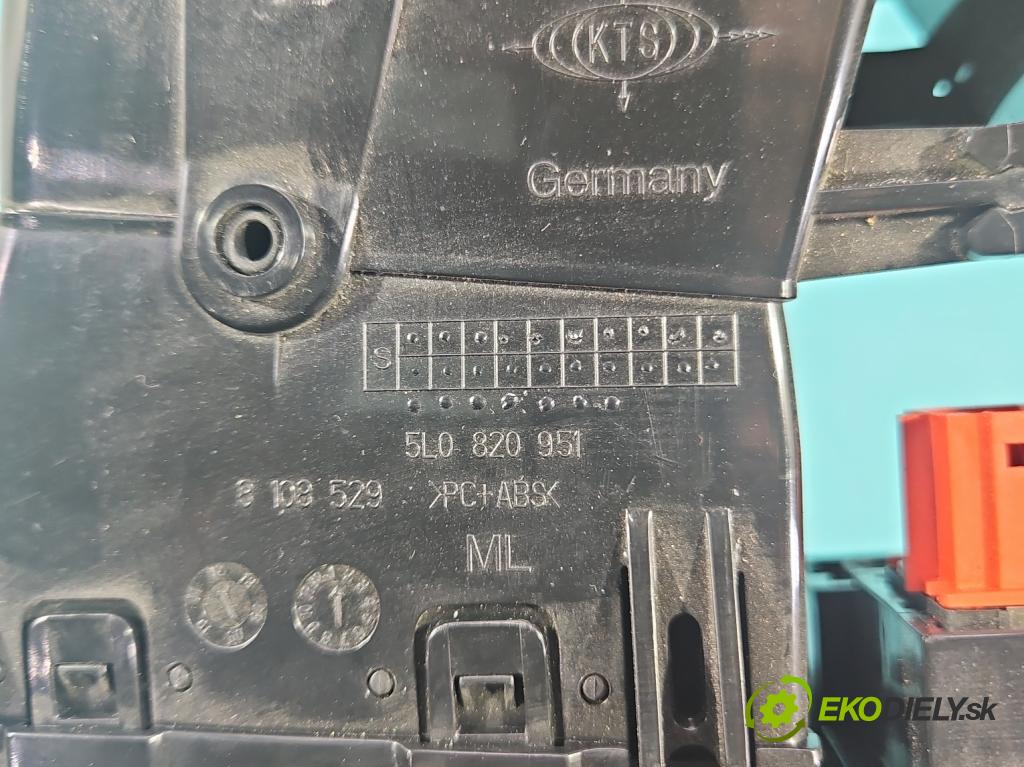 Skoda Yeti 2009-2017 2.0 tdi 110 HP manual 81 kW 1968 cm3 5- Mřížka: kúrenia stredová 5L0820951 (Mriežka kúrenia (fukár))