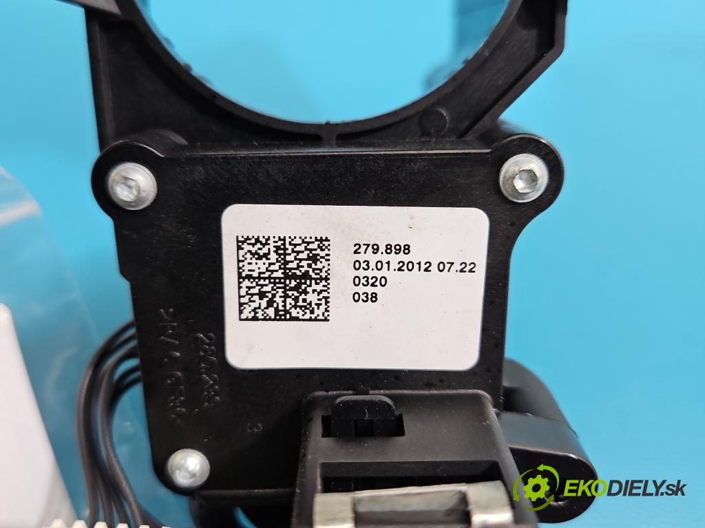 Skoda Yeti 2009-2017 2.0 tdi 110 HP manual 81 kW 1968 cm3 5- prepínač komplex: 5K0953502N (Prepínacie páčky pod volantom)