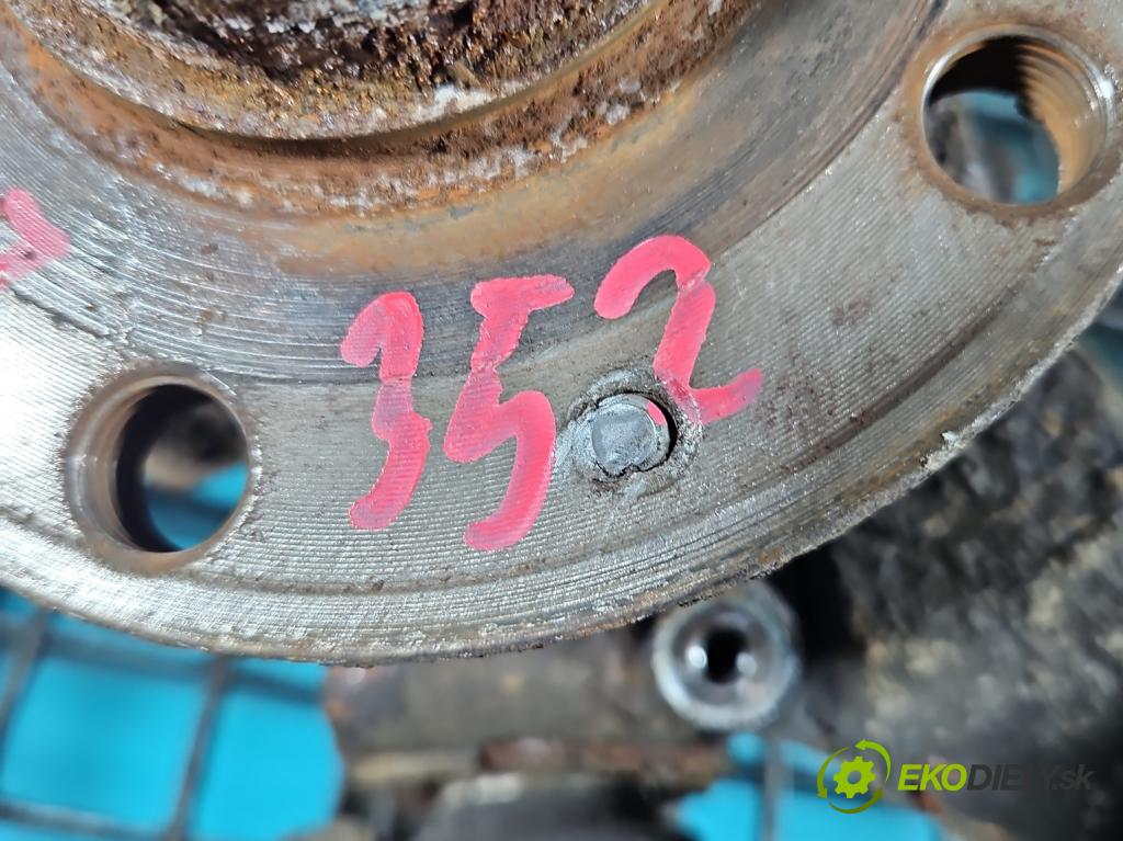 Skoda Yeti 2009-2017 2.0 tdi 110 HP manual 81 kW 1968 cm3 5- náboj pravé  (Náboj kolesa)