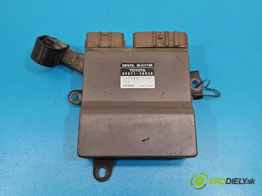 Toyota Rav4 II 2000-2005 2.0 D4D 1CD 133 HP manual 98 kW 1995 cm3 5- riadiaca jednotka ostatné 89871-20030