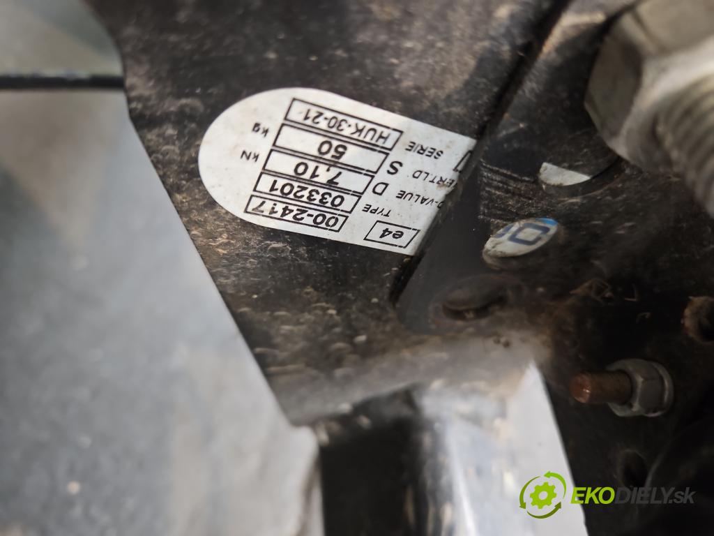 Opel Corsa C 2000-2006 1.0 12V 60 HP automatic 44 kW 998 cm3 5- Hák: vlečení: (Ťažné zariadenie)